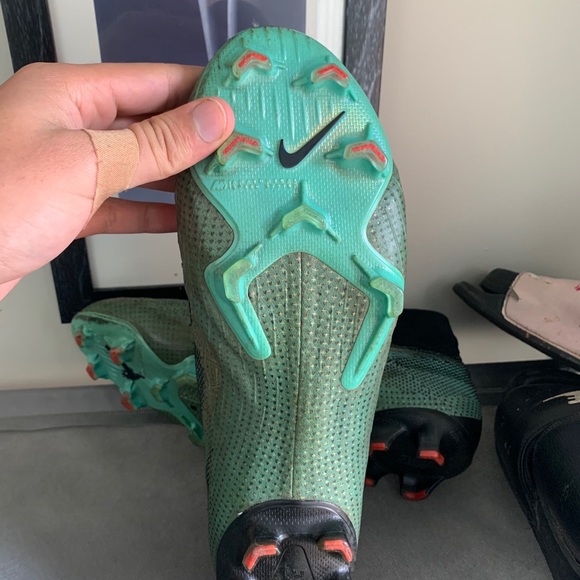 Nike mercurial cleats - Picture 9 of 9